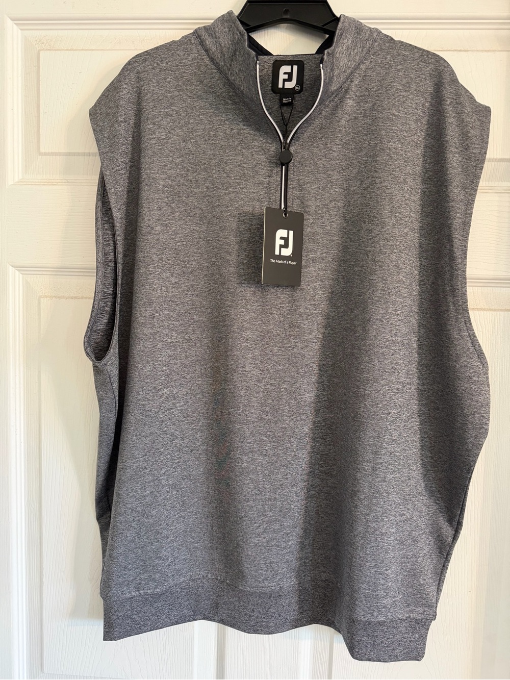 FootJoy FJ Men’s XL Gray 1/4 Zip Sleeveless Golf Vest Pullover NWTi